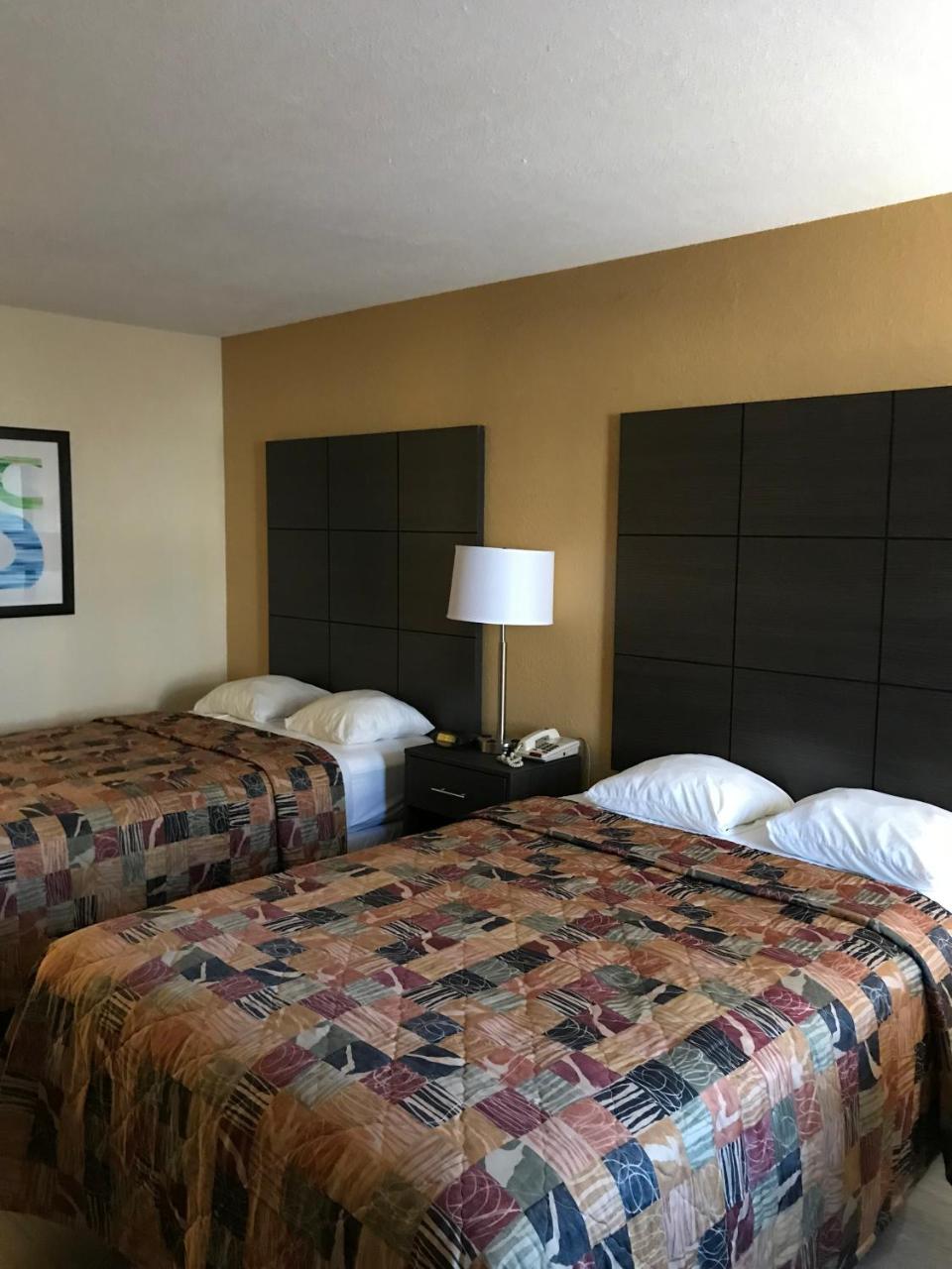 שרלוט Sunset Inn Northlake מראה חיצוני תמונה